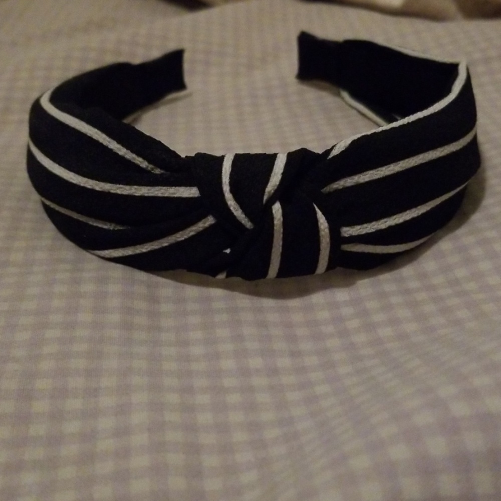 Stripped headband